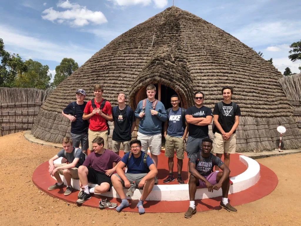 👥 Africa Group Safaris & Discounted Tours 2025/2026